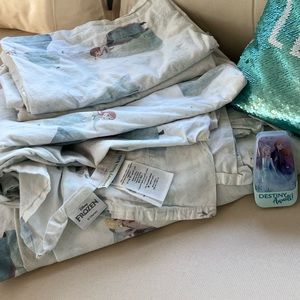 Pottery Barn Frozen Sheets (Full Size)